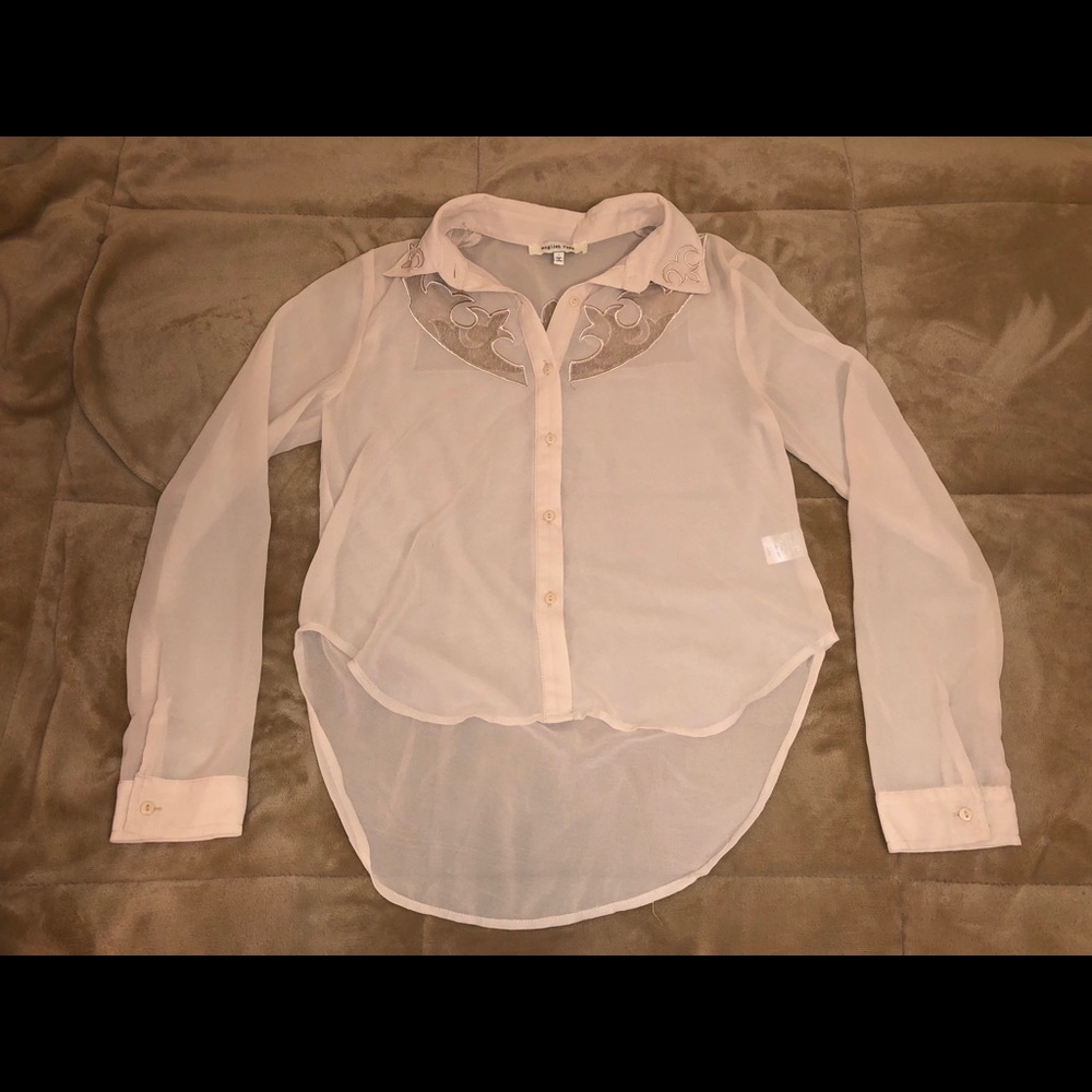 Peachy Cream Long Sleeved Button Up Top